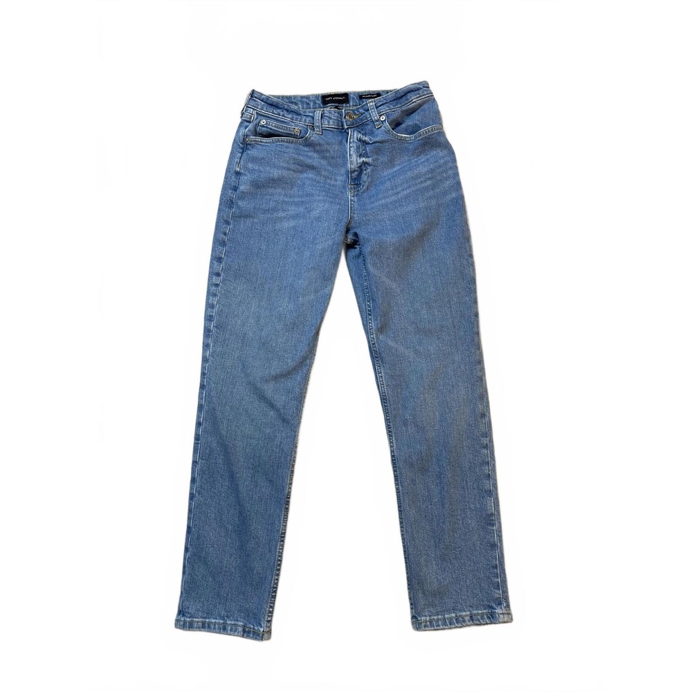 Free Assembly Light‎ Wash Denim Jeans Women's Classic Relaxed Taper Fit Casual